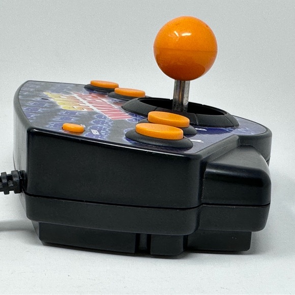 Space Invaders 5-in-1 Plug N Play TV Game Radica 2003 Tested Working - Picture 6 of 10